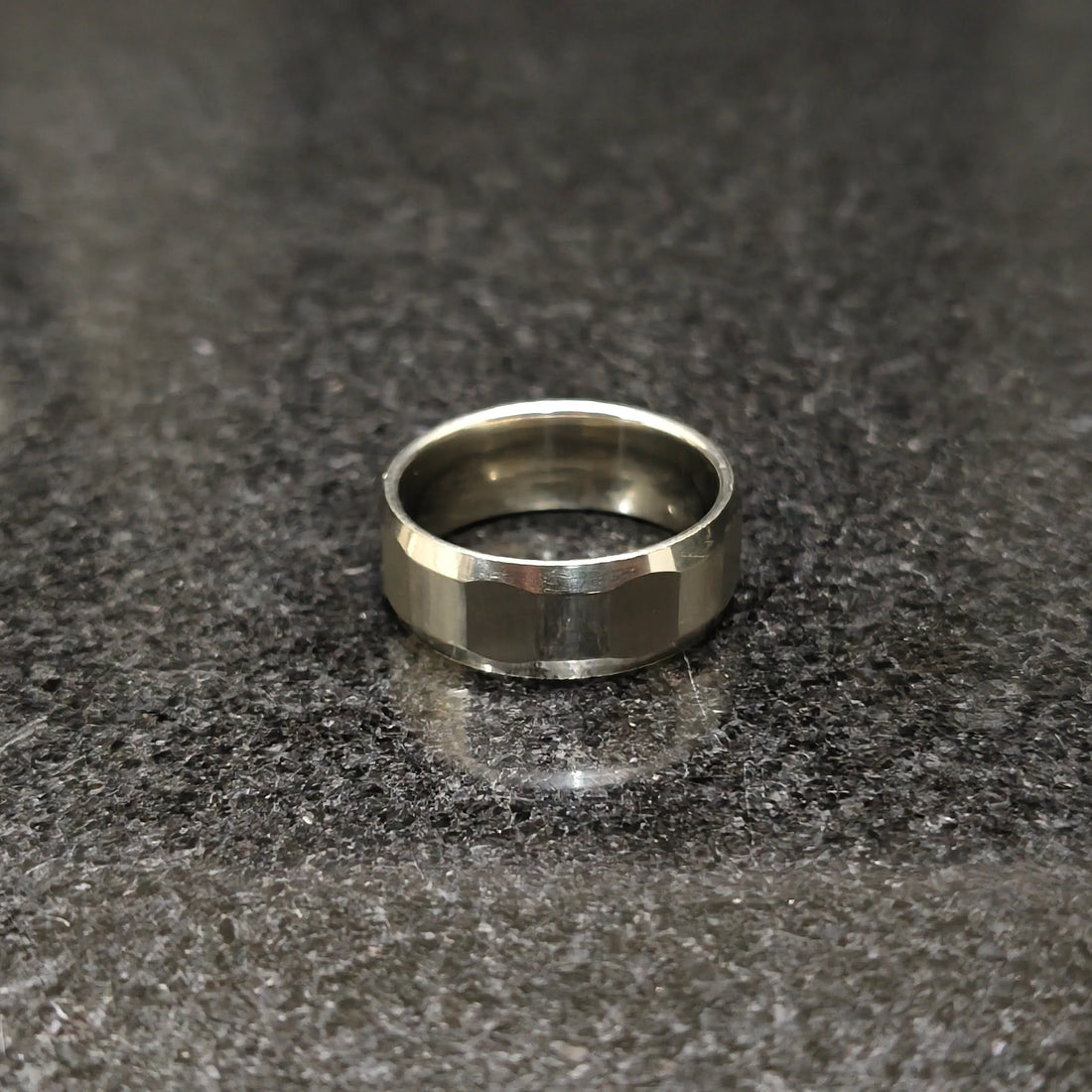 Silver Diamond Cut Ring - 6mm