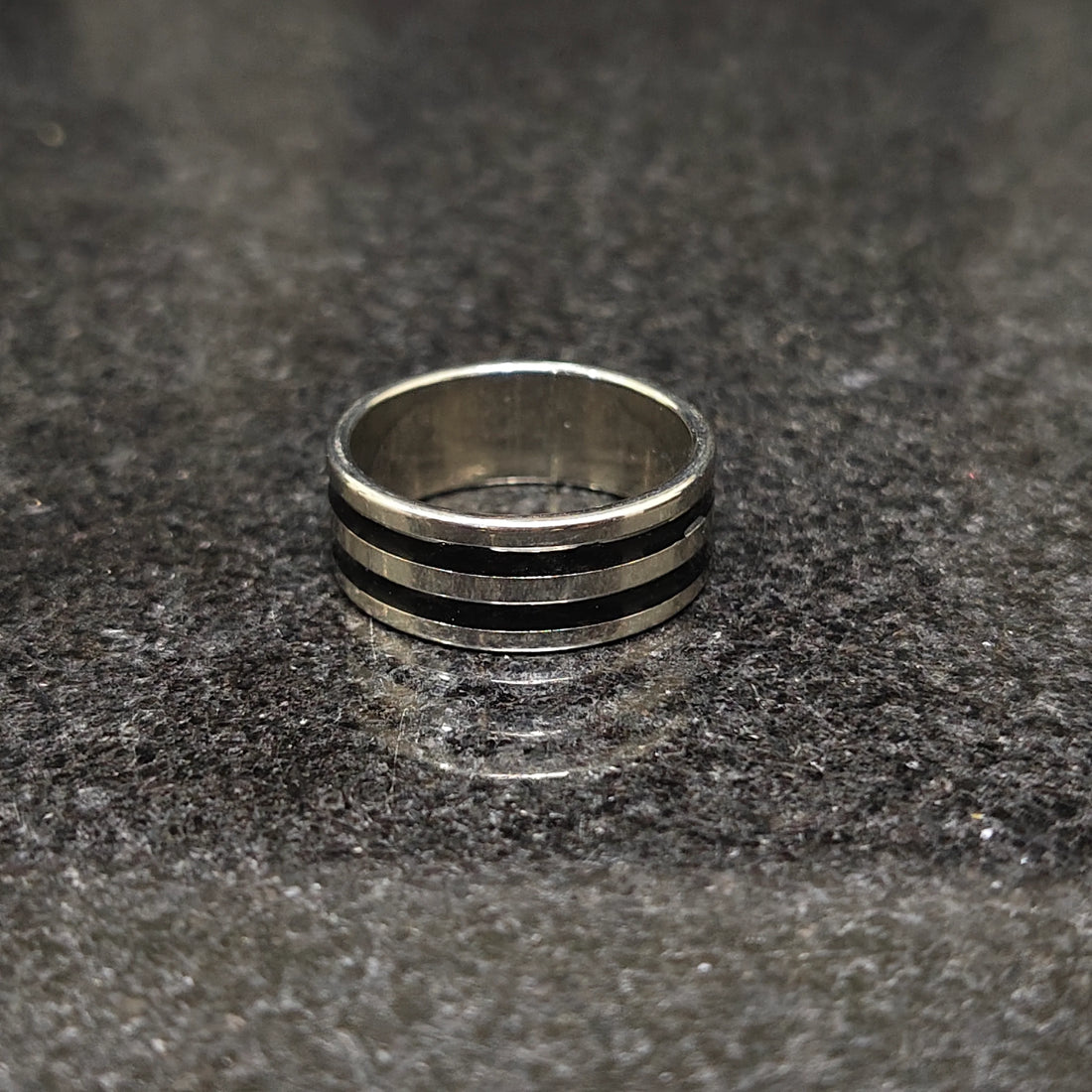 Silver Black Line Ring - 6mm