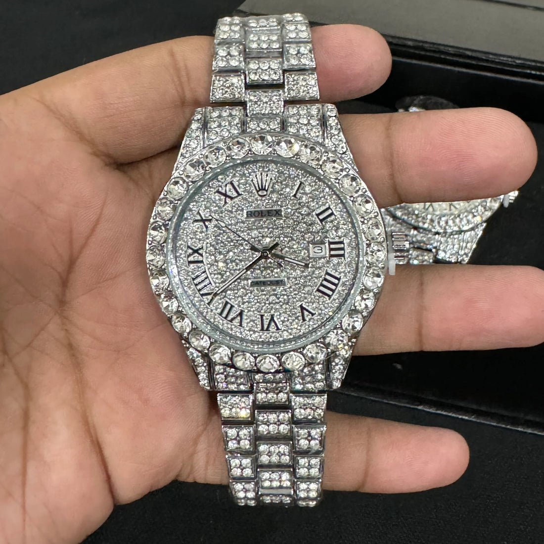 Rolex ICEDOUT date (HIGH GRADE)