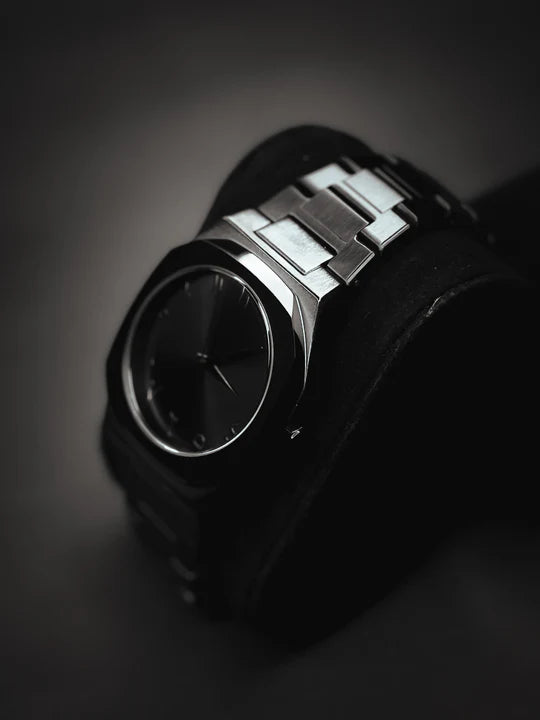 Black Arabic Aura Watch Stainless Steel with Arabic numerals and metal bracelet in black display case