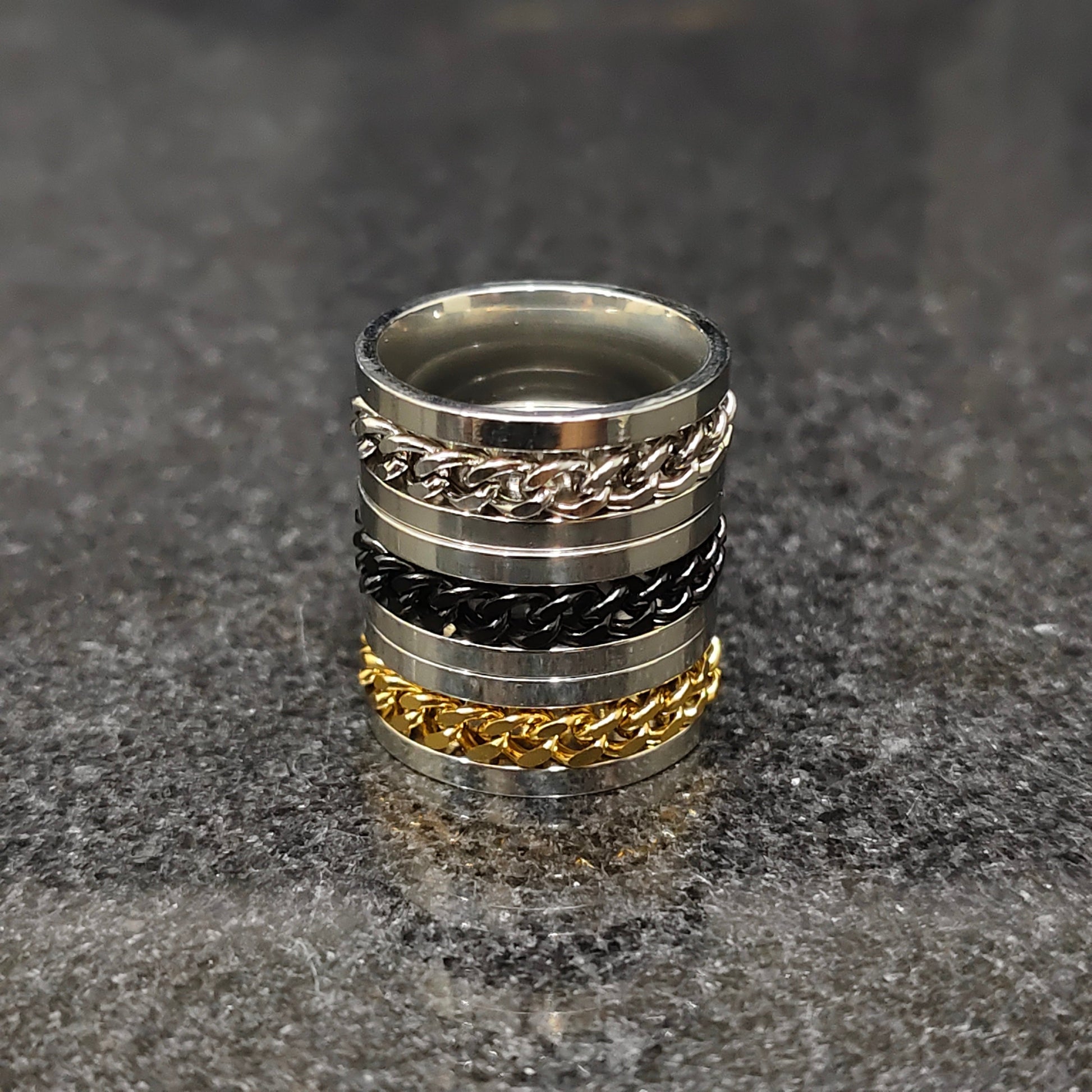 Lamha stack of three curb chain rings in silver black and gold buy 3 curb chain ring in pakistan