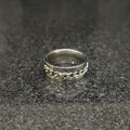 Silver crub chain ring for men in Pakistan with a polished finish and bold chain design